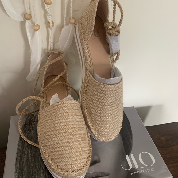 Jennifer Lopez espadrilles - Picture 4 of 6